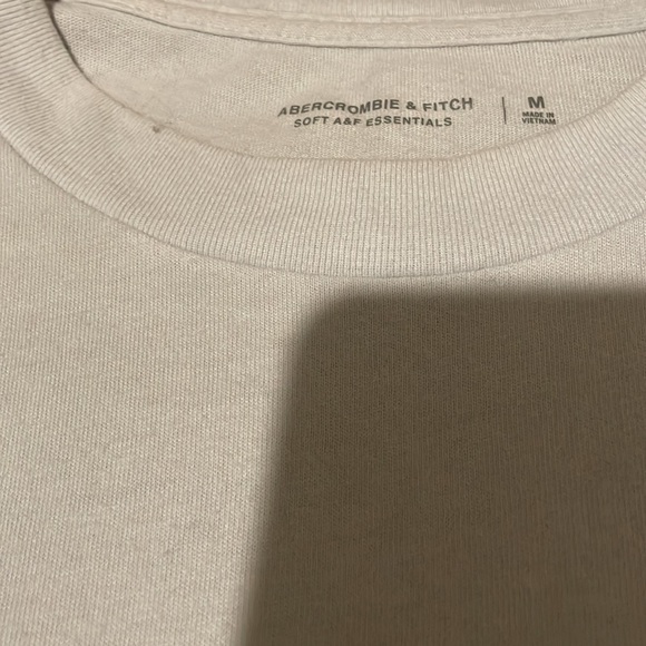 Abercrombie Tshirt Men’s M - Picture 2 of 3